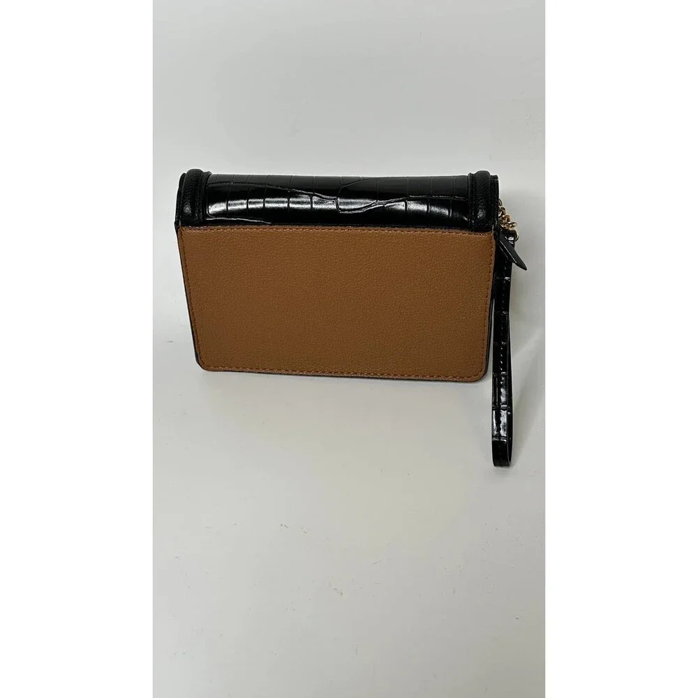 NWT Victoria's Secret The Victoria Tech Wristlet